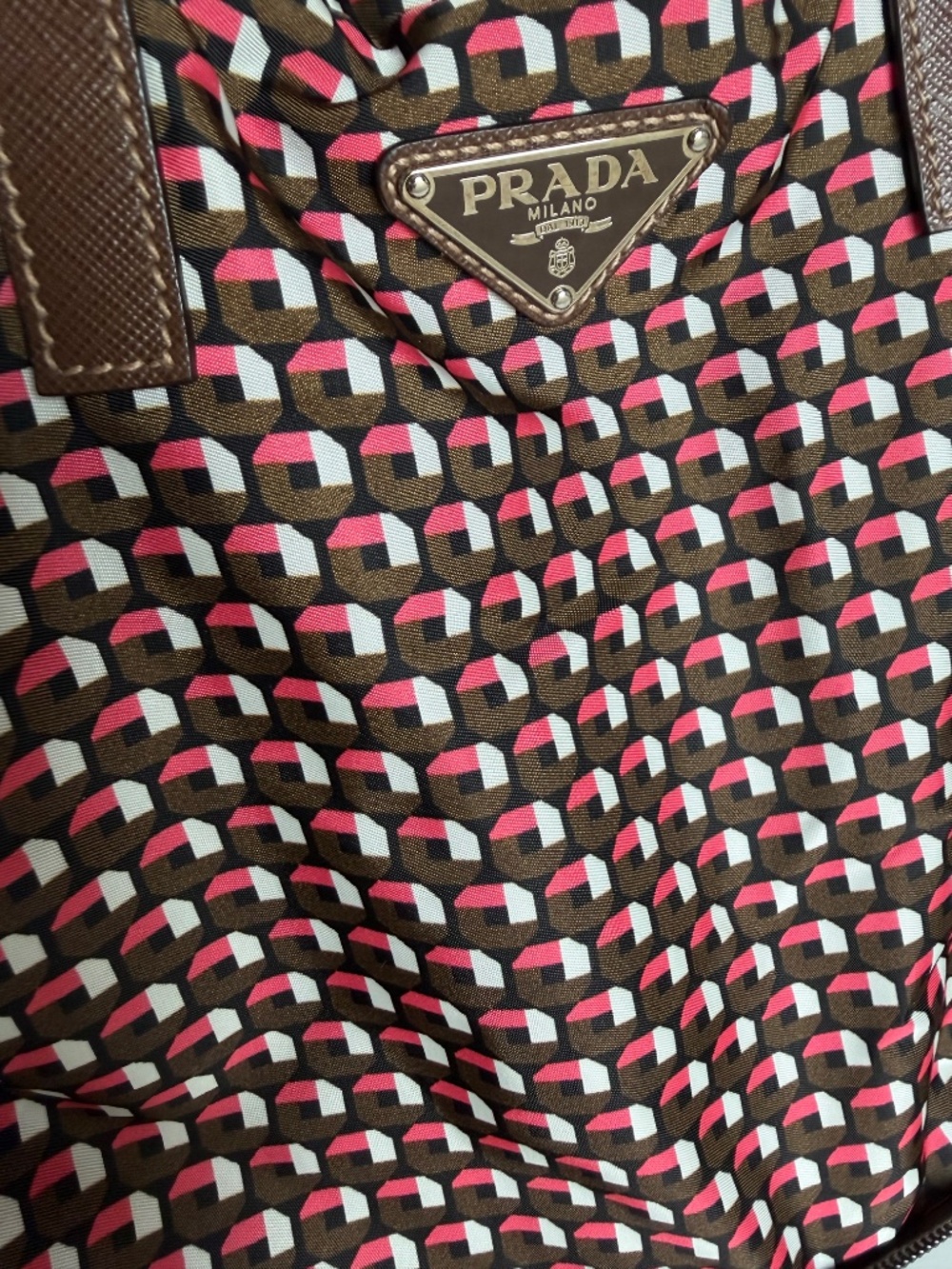 PRADA Monogrammed Tote bag, Foldable and eco handbag - Picture 9 of 10